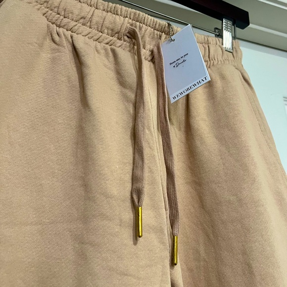 NEW WEWOREWHAT SOLID TAN SWEATPANTS - Picture 7 of 15